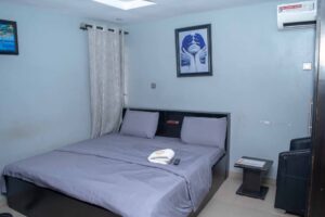 Deluxe Queens Room